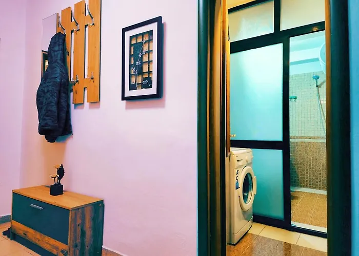 Center Apartment, 30m From Center. Апартаменты