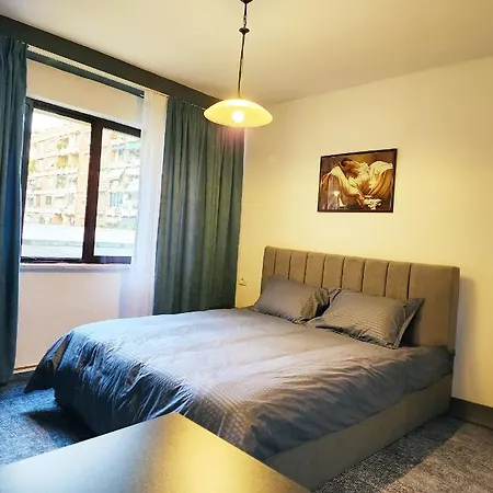Center Apartment, 30m From Center. Apartmán Tirana