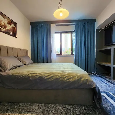 Center Apartment, 30m From Center. Tiran